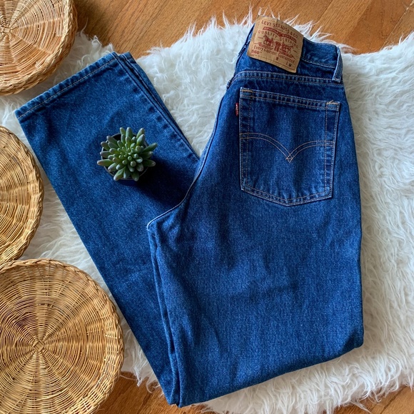 Vintage 2000s Levi's 560 High Waisted Mom Jeans